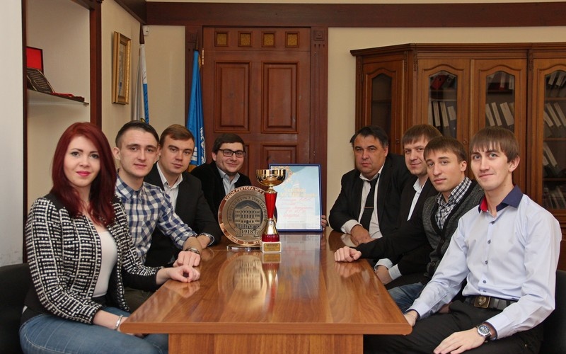 rektor_kvn_vstrecha_1812.jpg