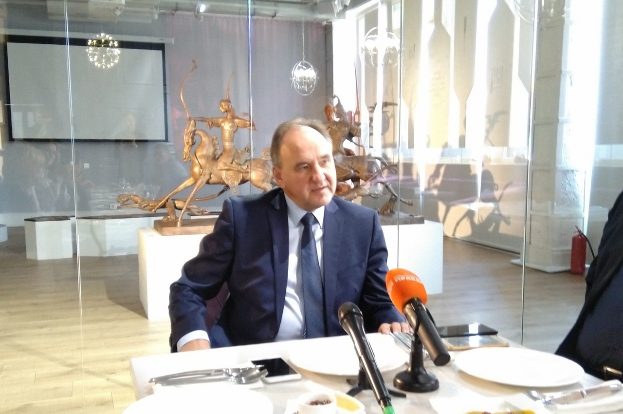 delov_zavtrak_01102018