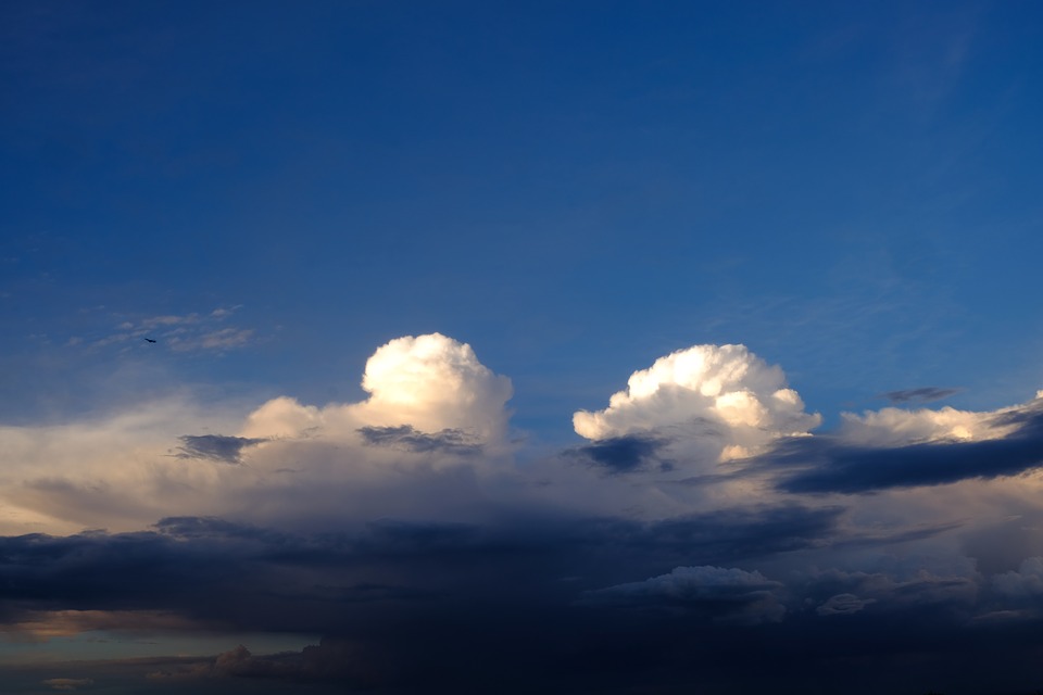 clouds-2332380_960_720