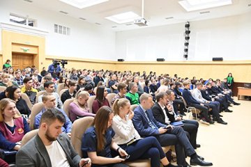 0503volontery_foto