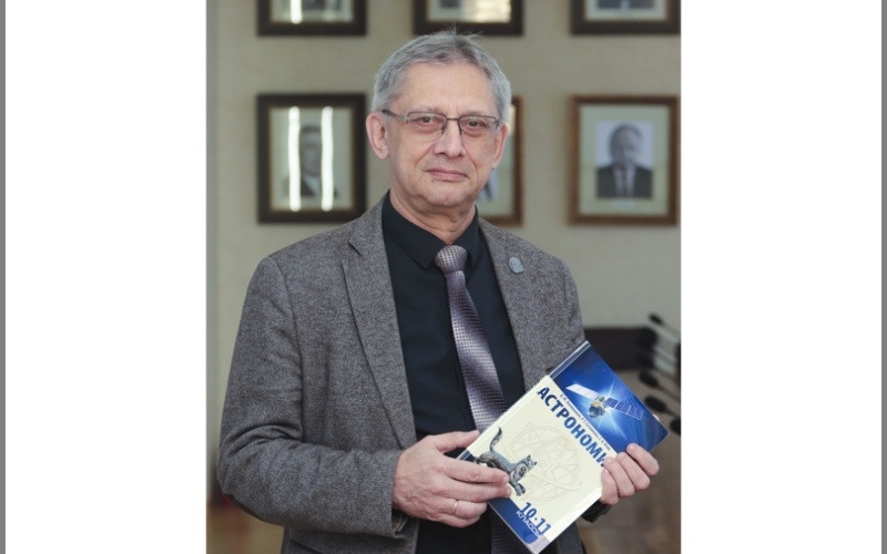 YAzev1.jpg