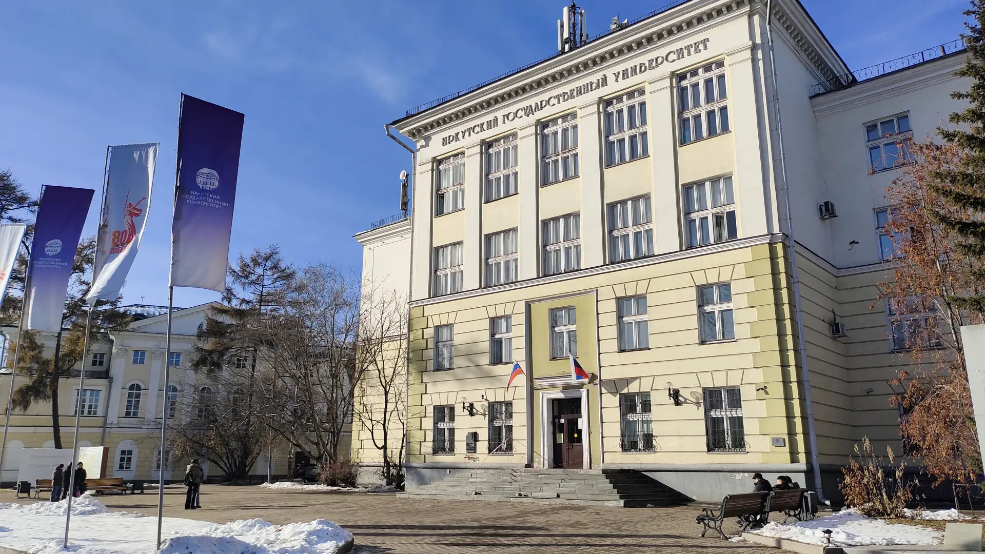 0b006ef3-b67b-4949-ab25-989a07ed864f